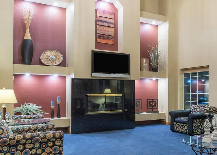 Ramada By Wyndham North