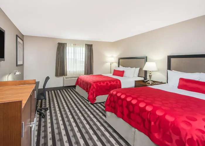 Hotel Ramada By Wyndham North