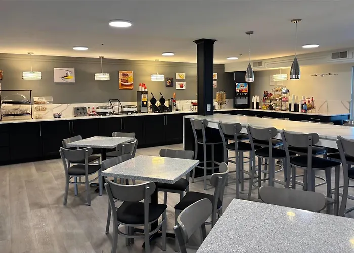 Ramada By Wyndham North Hotel 3*